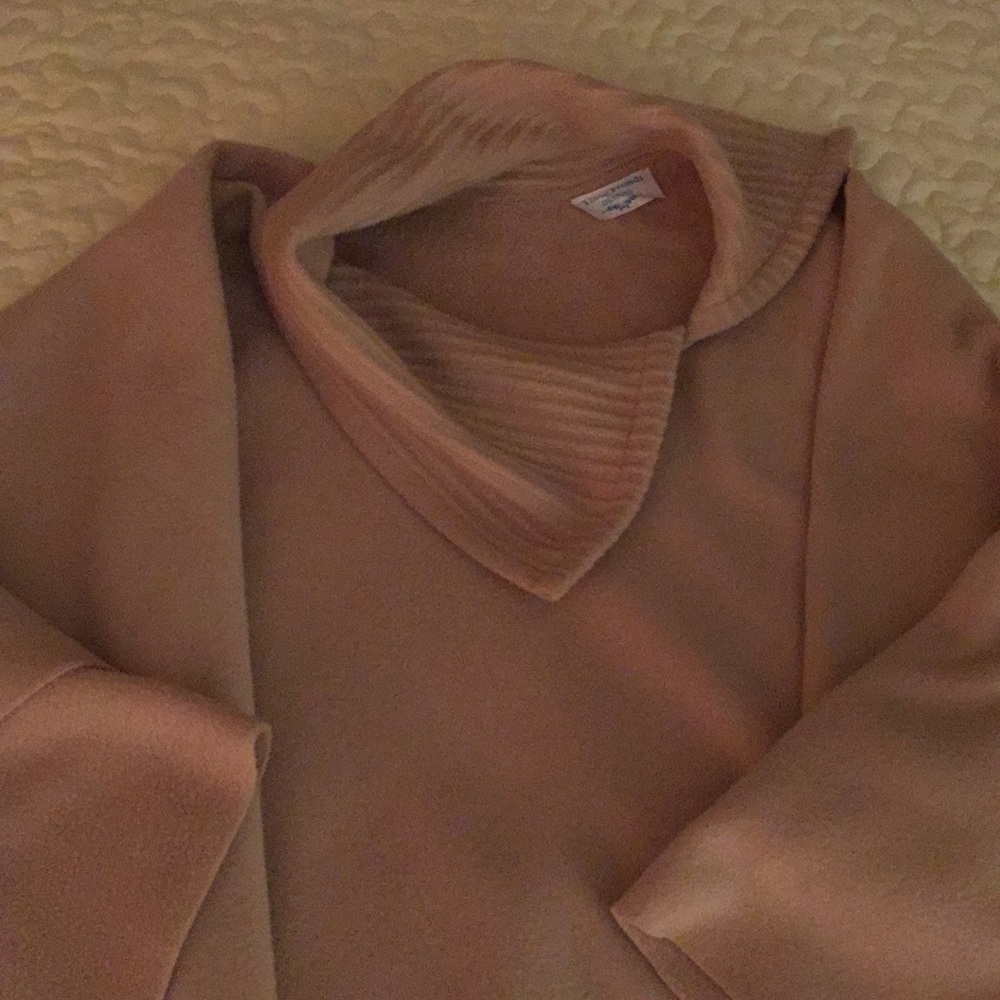 50% off Three Friends Design Boutique cape - Picture 3 of 4